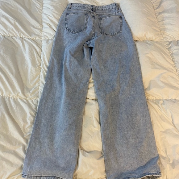 90’s Style Baggy Jeans - Picture 6 of 6